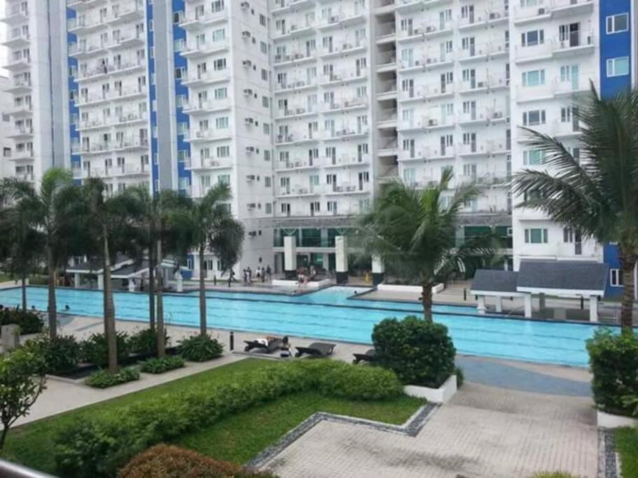 Grass Residences Sm North Edsa And Trinoma Quezon City Exterior photo